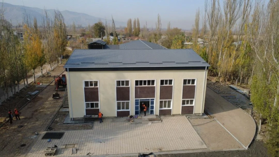 In the village of Syn-Tash, a gym will be built by the end of the year for 64 million soms.