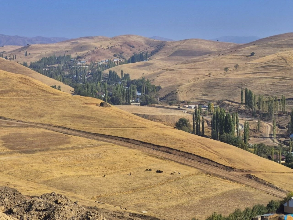 Репортаж Аюу-Саядан: жартас четиндеги жашоо