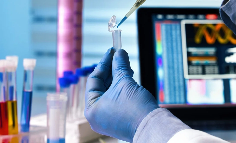 The President signed a law expanding the scope of intelligence agencies.