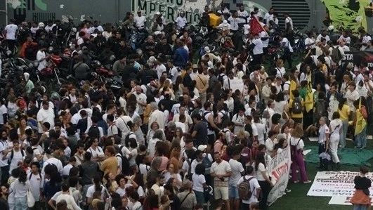 В Рио-де-Жанейро вспыхнули протесты после операции полиции против наркокартелей