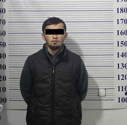 ГКНБ задержал членов ОПГ, вымогавших деньги у мигрантов в России