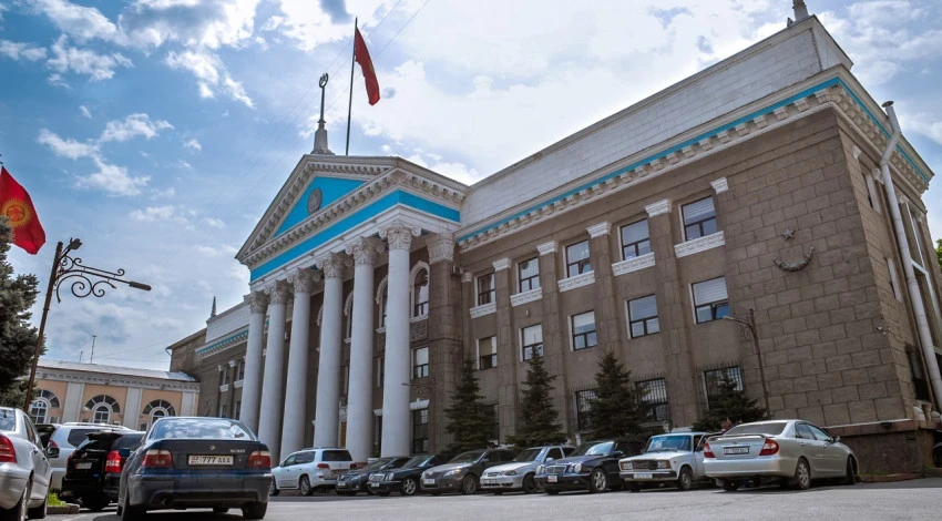В мэрии Бишкека прокомментировали массовое отравление в школе «Сейтек STEM»