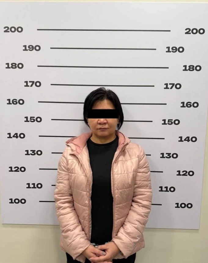 Помогали избежать наказания. ГКНБ задержал психолога и милиционера