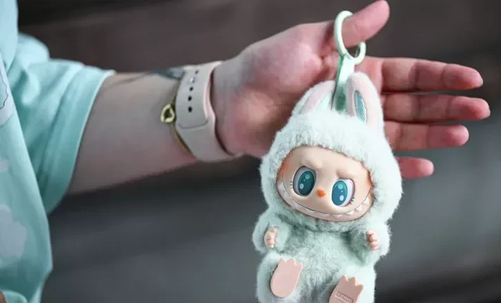 Швецияда жасалма Лабуб куколорунда кооптуу химикат табылды