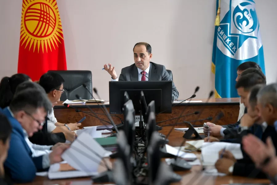 Мамлекеттик даараткана тармагын модернизациялоо: Бишкекте жаңы заманбап санитардык объектилер пайда болот