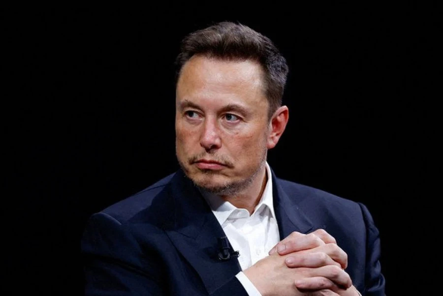 Elon Musk will receive nearly a trillion dollars from Tesla