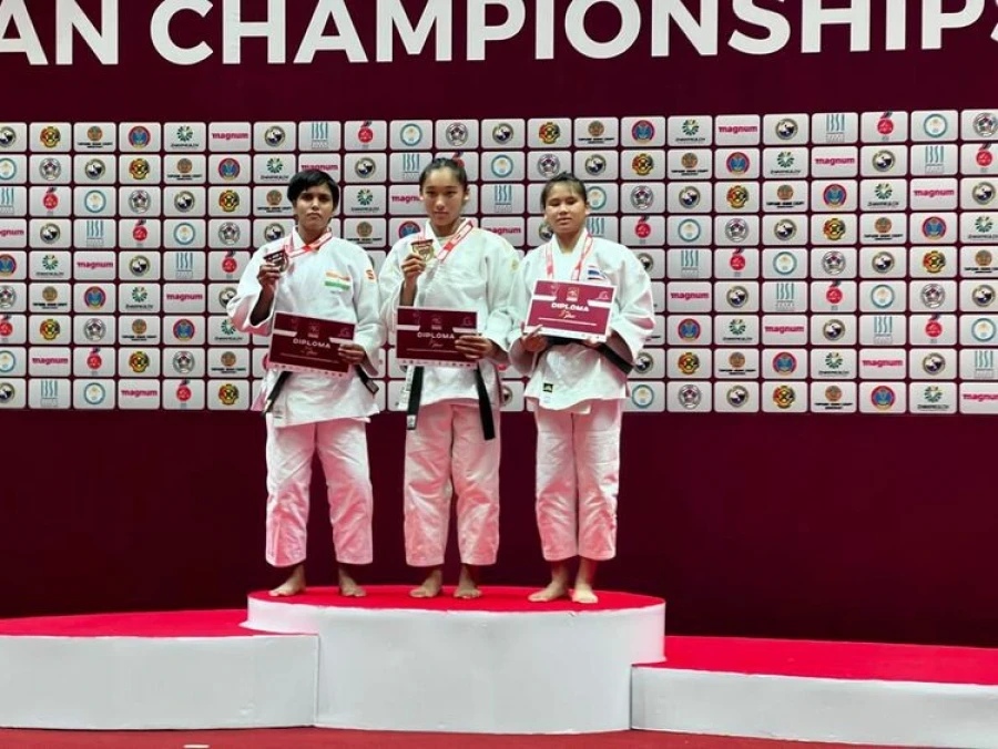 A Kyrgyzstani Woman Became the Asian Champion in Para Judo