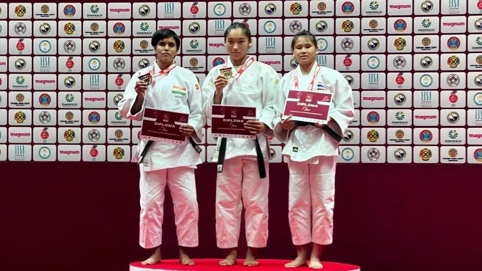 Aibyike Ulanbek kyzy became the Asian champion in para judo