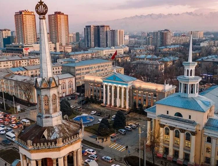 Неделя-24. Дарыгерлерге кол салгандыгы үчүн жаза киргизилди, жана Смог Бишкекке кайтып келди