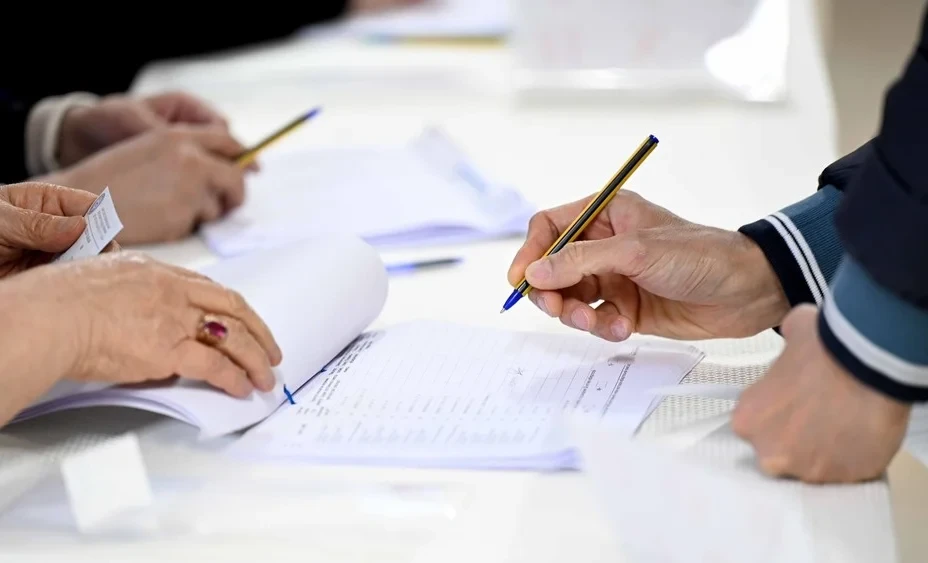 Two more candidates have submitted a statement of withdrawal from participation in the upcoming elections for the deputies of the ЖК.