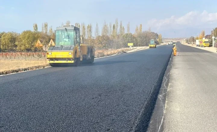Заасфальтировано 78 км автодороги Корумду-Балбай-Баатыр