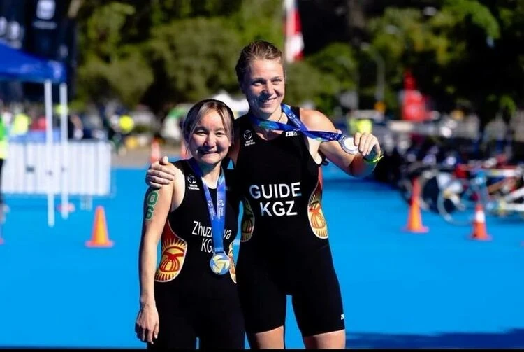 Гульназ Жузбаева завоевала золото на этапе Кубка мира по паратриатлону