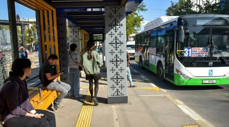 Raids in Bishkek. More than 10 public transport passengers are fined daily.