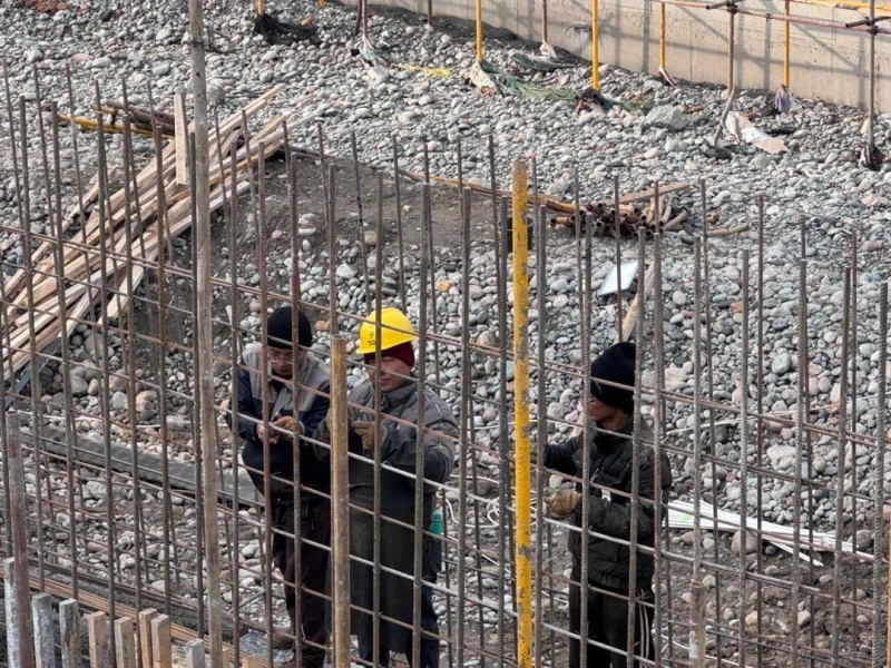 Жибек Жолу проспектиндеги көпүрөнүн оңдолушу. Шаардык администрация курулуштун жүрүшүн көрсөттү