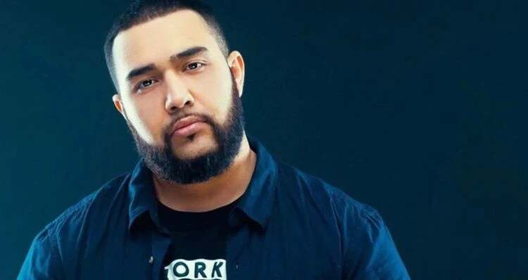 В социальных сетях разгорается спор об отмене концерта Jah Khalib в Бишкеке