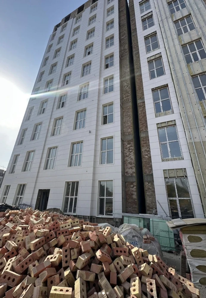 Минстрой приостановил лицензию и работы на объектах одной из стройкомпаний в Бишкеке