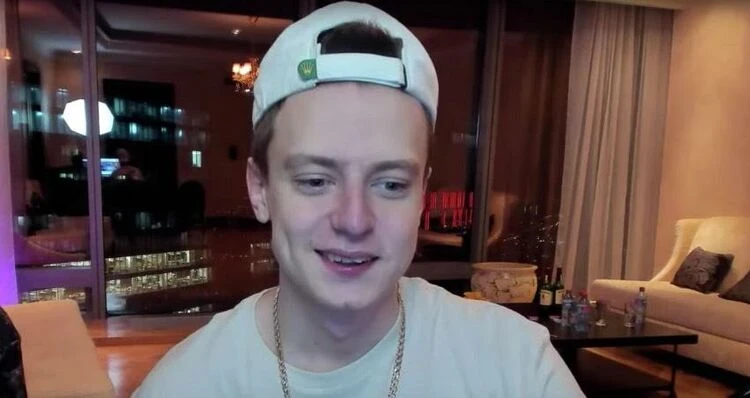 Казакстан Mellstroy блогерин эл аралык издөөгө жарыялады