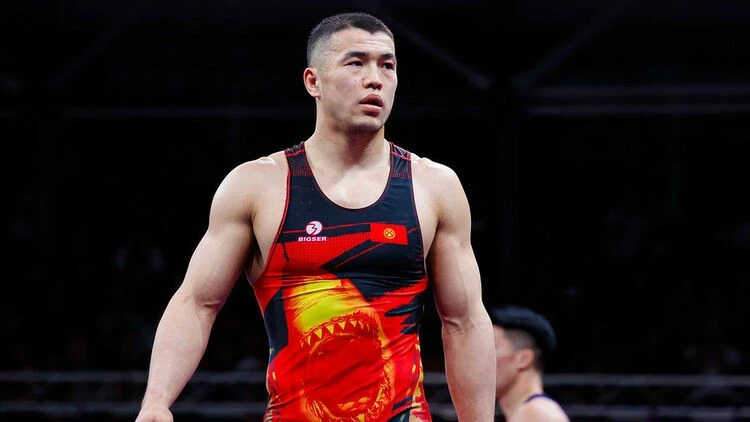 Wrestler Akzhol Makhamudov Wins Gold at the Islamic Solidarity Games