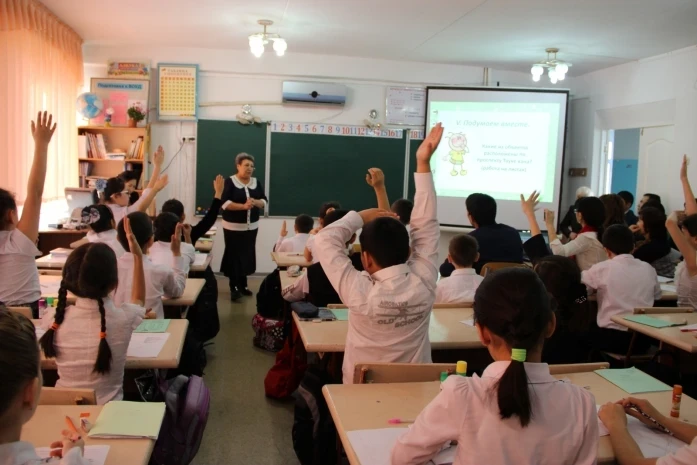 Schoolchildren in Kazakhstan are being moved to remote learning due to the rise in cases of ARVI.