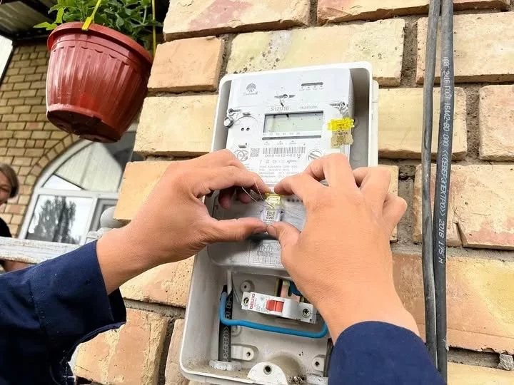 "The National Electric Grid of Kyrgyzstan" refuted the information about a fee of 170 soms for reconnecting the meter