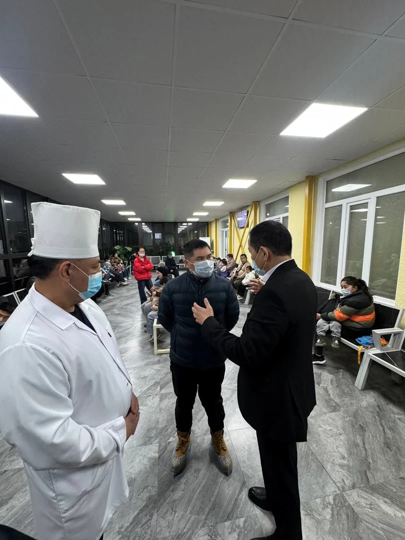 Checheybaev visited children's hospitals in Bishkek due to a surge in cases of ARVI and influenza