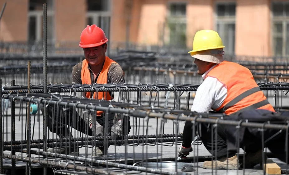 The Ministry of Construction announced the possibility of building buildings up to 55 stories in Kyrgyzstan.