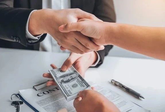 The FRP has started issuing loans for women entrepreneurs at an annual interest rate of 12%