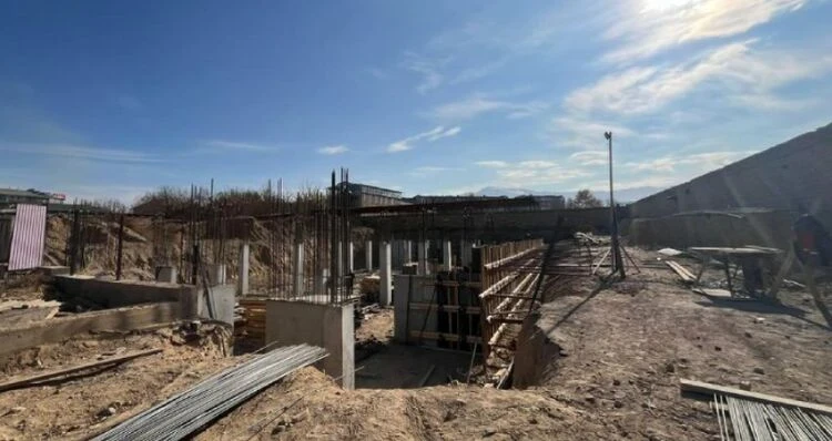 In Kyzyl-Kiya, a construction company was fined for violating safety regulations.
