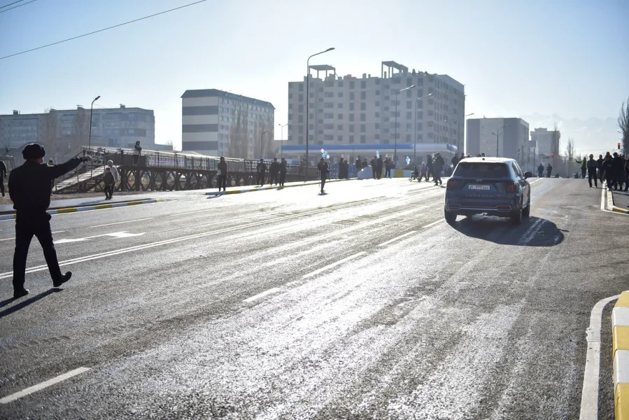 В Бишкеке досрочно открыли обновленный мост на улице Ауэзова