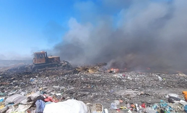 Fire broke out at the Bishkek sanitary landfill
