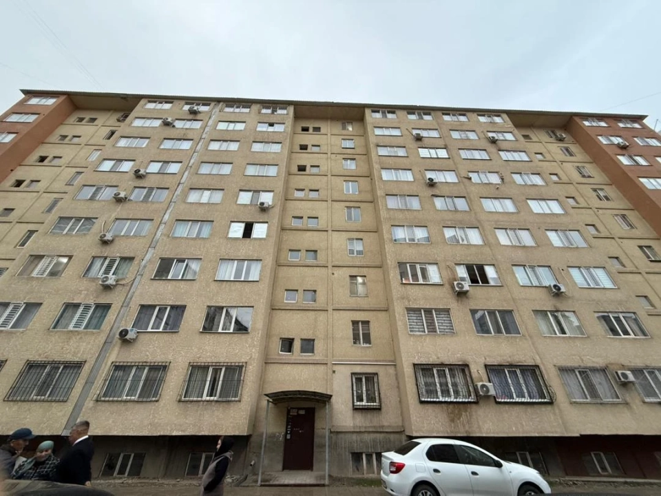 В Бишкеке узаконили еще одну проблемную многоэтажку