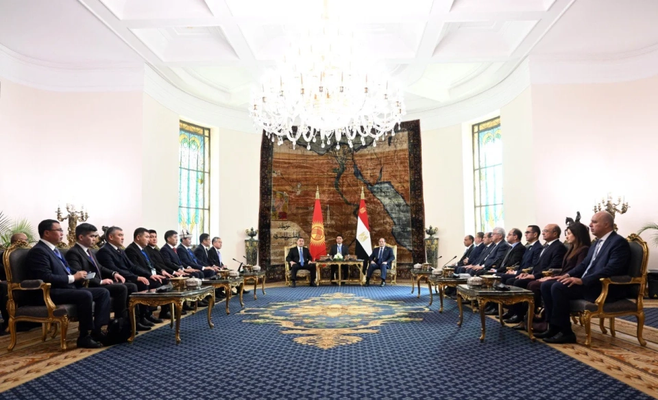 Садыр Жапаров провел переговоры с президентом Египта в расширенном формате