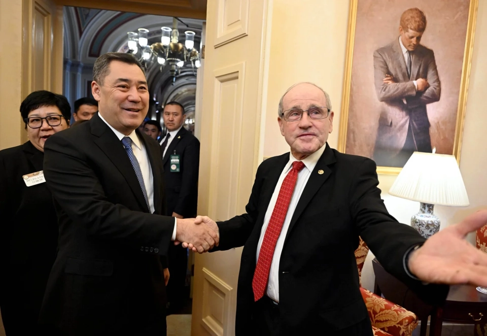 Садыр Жапаров провел встречу с сенаторами Конгресса США в Вашингтоне