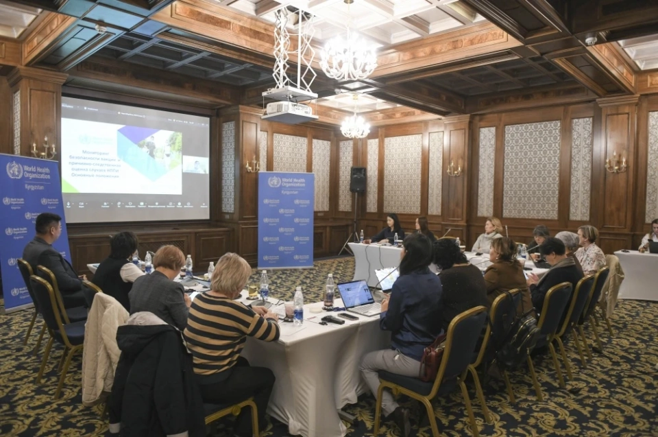 A series of vaccination safety training sessions has started in Kyrgyzstan