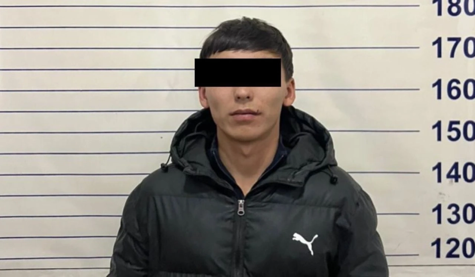 Waiter hit in the head at nightclub. 22-year-old resident of the capital detained.