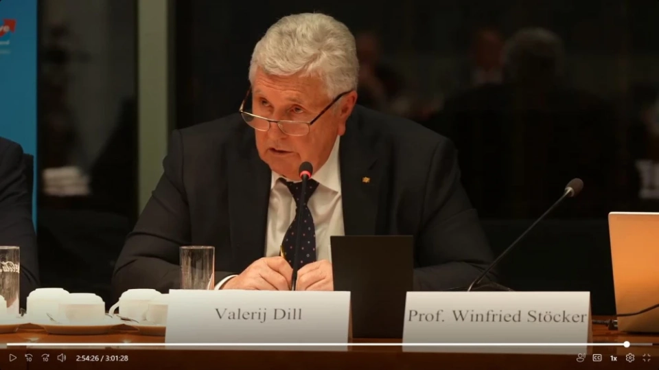 Экс-вице-премьер КР Диль В. И. выступил в бундестаге ФРГ с речью о сотрудничестве