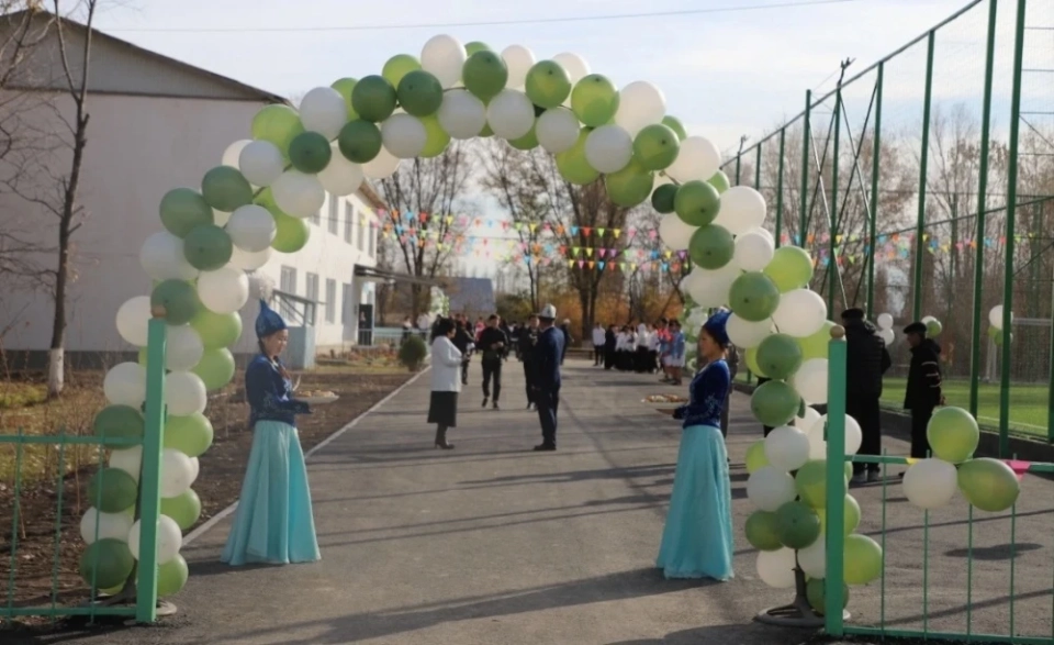 В Жайылском районе открыли мини-футбольное поле по поручению Ташиева