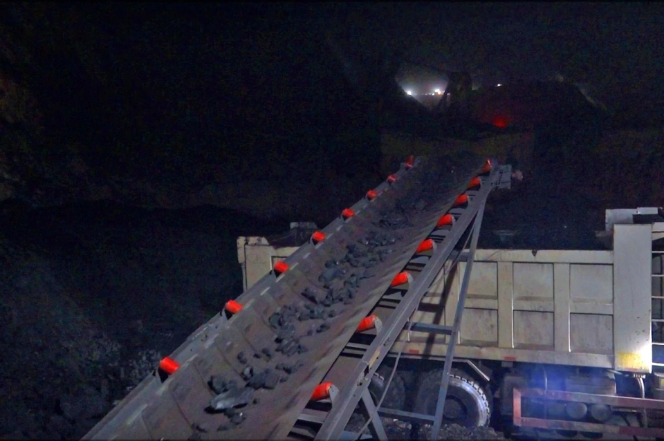 The Minister of Energy checked coal production and prices at Kara-Keche and Ak-Ulak.