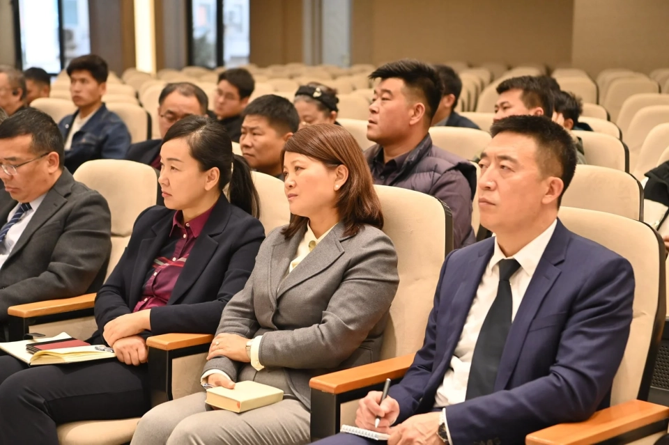 The Ministry of Internal Affairs discussed compliance with legislation and respect for traditions with Chinese companies.