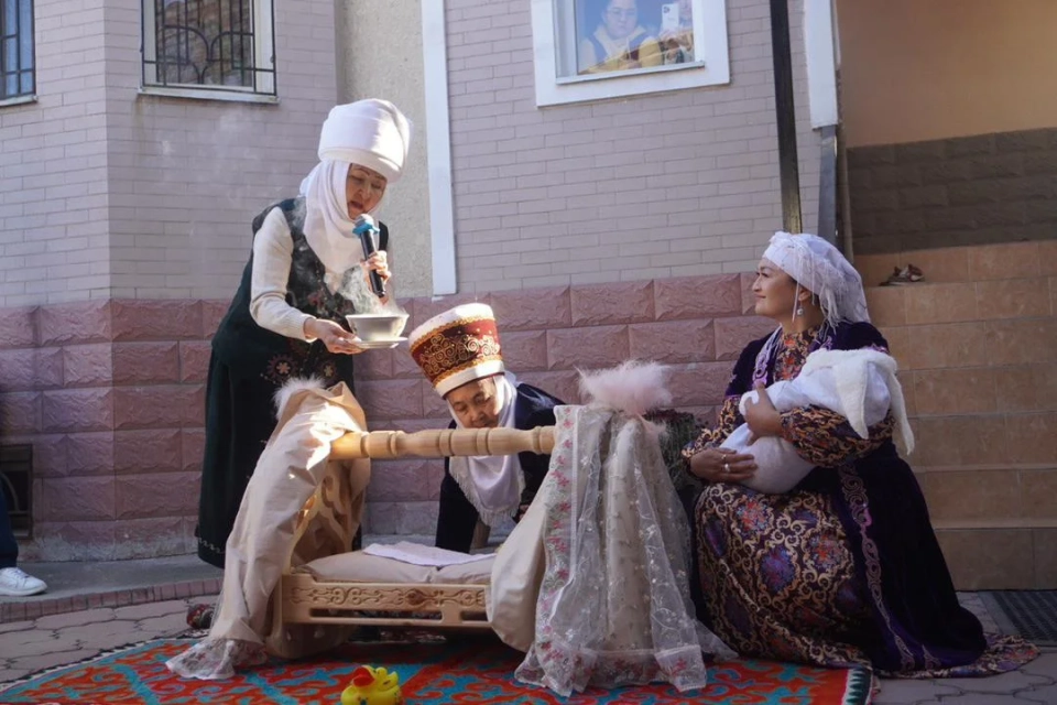 In Bishkek, the UN Convention Day was celebrated: the main focus is the child's right to live in a family.