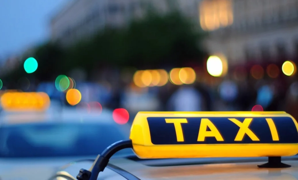 Taxis without a license and with a right-hand drive will not be able to operate from December 1st.