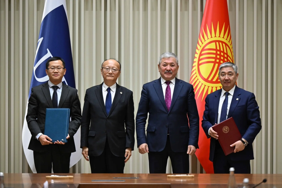 During the meeting of Adylbek Kasymaliev with the President of the ADB, a number of agreements were signed