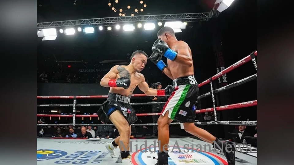 Цэндбаатар одержал свою 14-ю победу на профринге, став первым боксером, остановившим Абрахама Монтойю