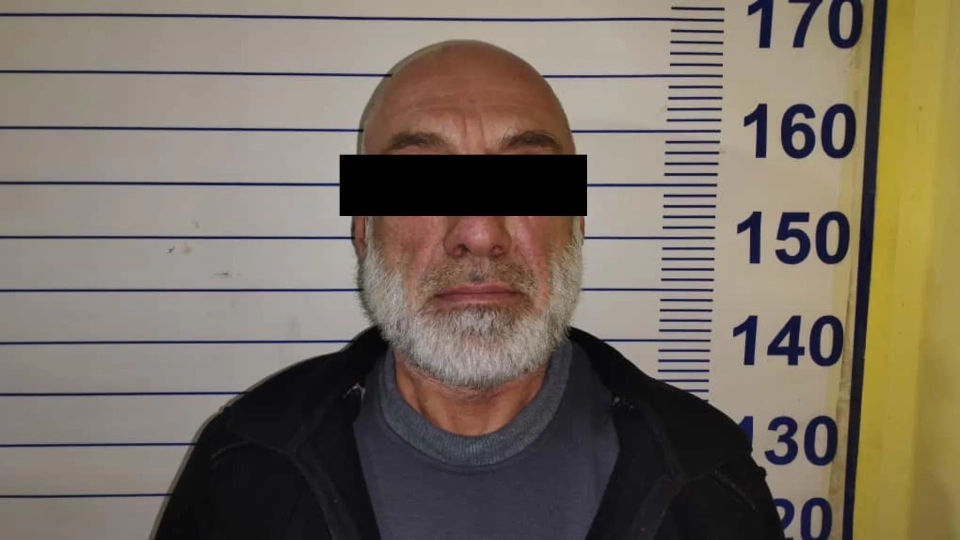 A man was detained in the Moscow district for possession of drugs and weapons