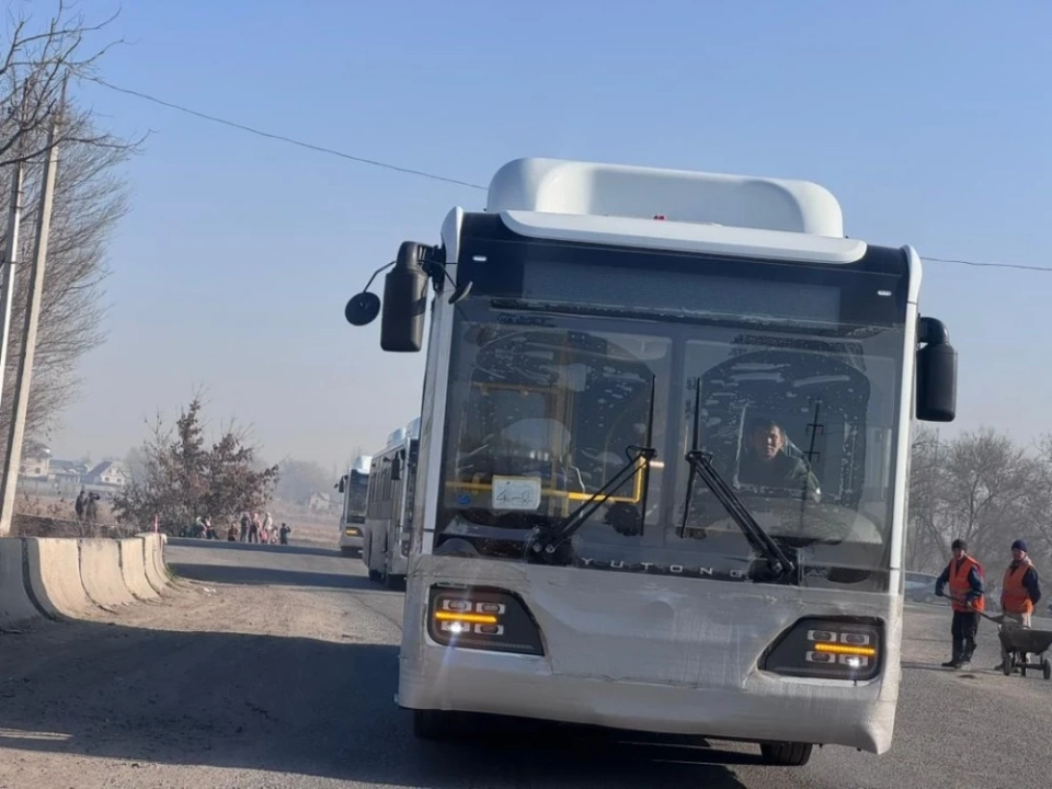 The second batch of new buses from China has arrived in Bishkek