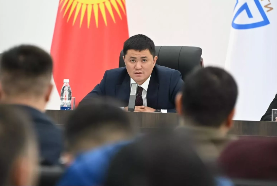 The Minister of Construction of Kyrgyzstan met with the heads of construction companies. What was discussed?