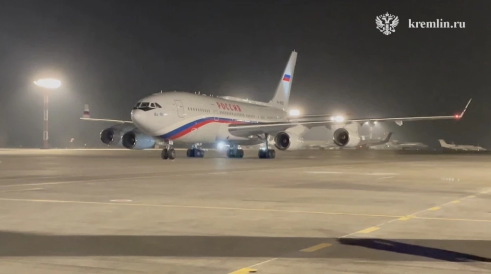 Vladimir Putin Arrives in Kyrgyzstan