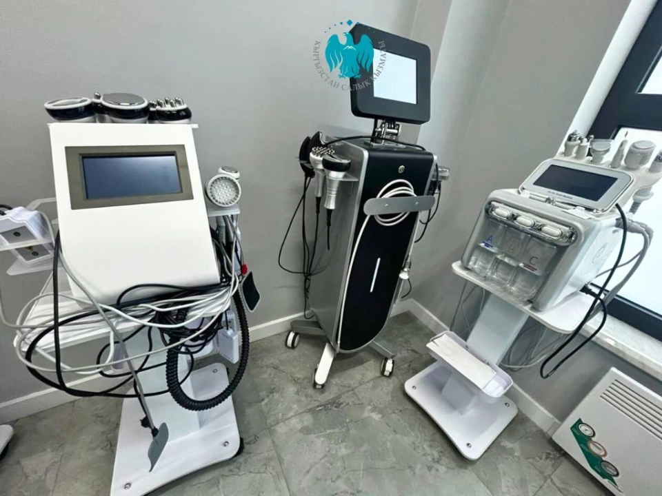 В Бишкеке выявили подпольные клиники и препараты