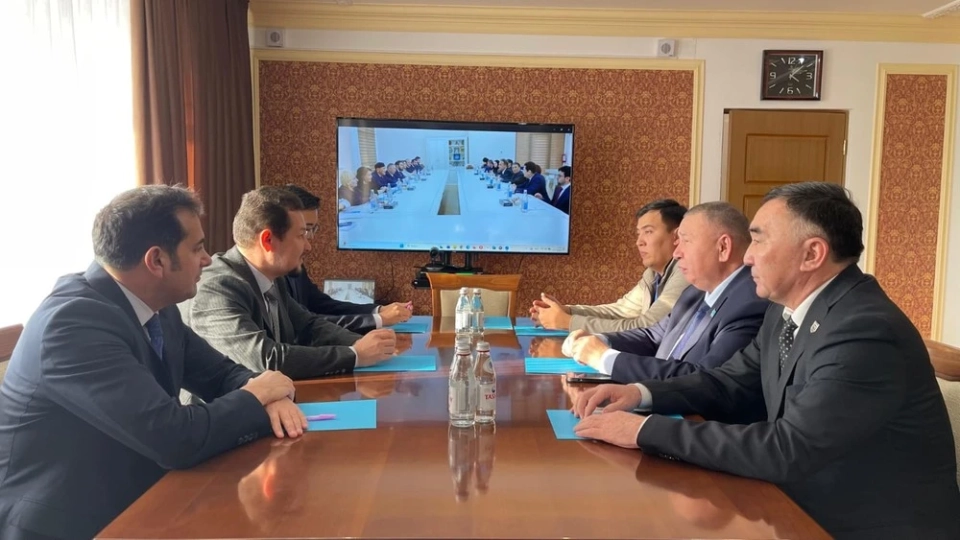 A meeting of the TURKPA delegation with the chairman of the regional maslikhat took place in Aktau