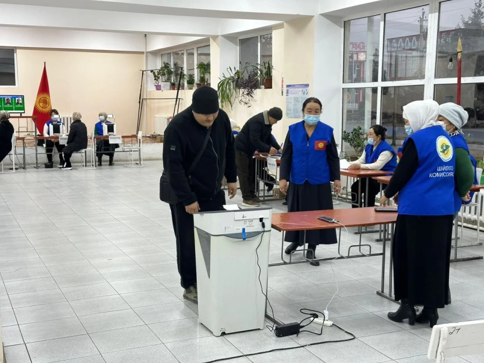 In the Batken region, 12.9% of voters had cast their ballots by noon